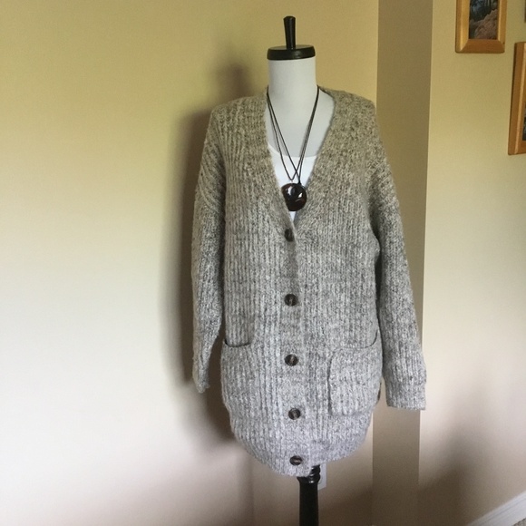 New Unworn Cozy Cardigan - Picture 1 of 8